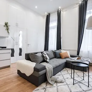 https://budapest-eye-residence.inbudapesthotels.com