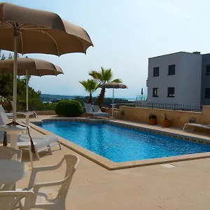 https://apartments-flora.in-istria.net
